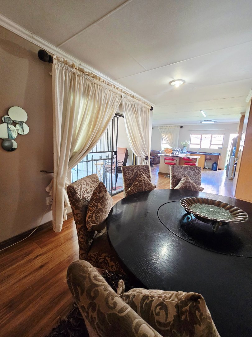 3 Bedroom Property for Sale in Wilkoppies North West